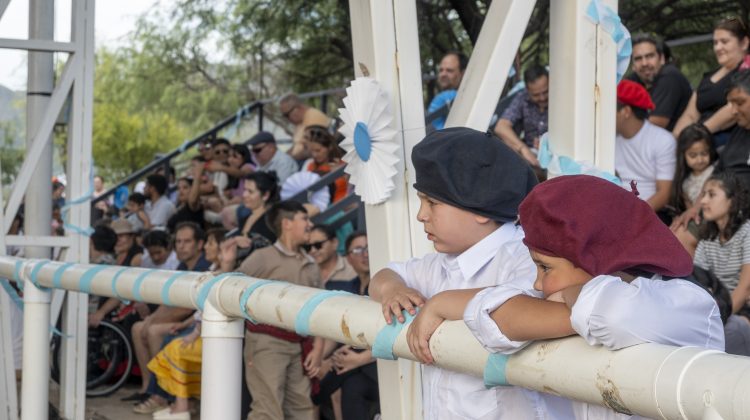 La Escuela de Equinoterapia de San Luis celebró el Día de la Tradición