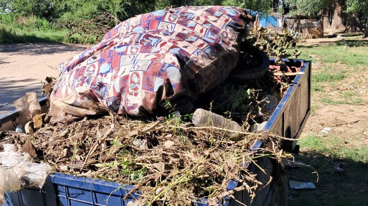 San Luis Agua limpió el canal ‘Margen Izquierdo’ de Villa Mercedes