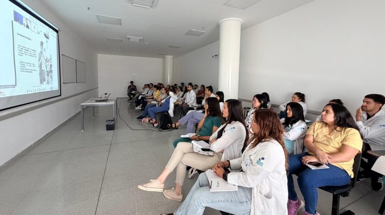 Realizaron una capacitación de vanguardia sobre nutrición quirúrgica en el hospital ‘Carrillo’