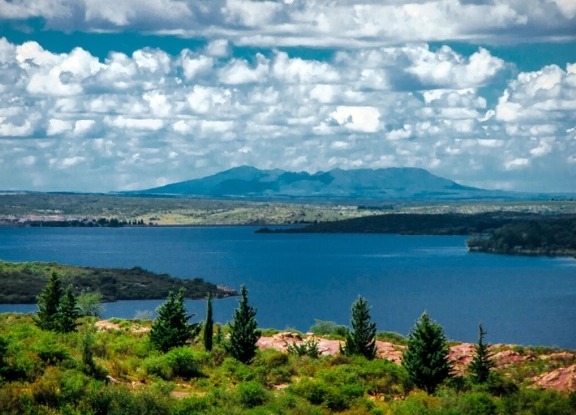 La Florida: agua, ríos, naturaleza y sierras que enamoran