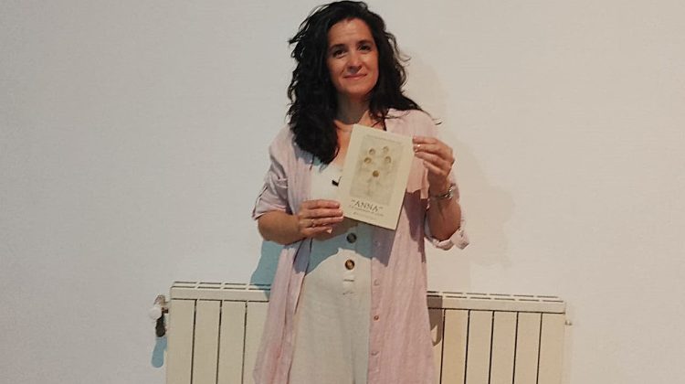 María Soledad Fernández Solís presentó ‘Anna, un caminito al cielo’