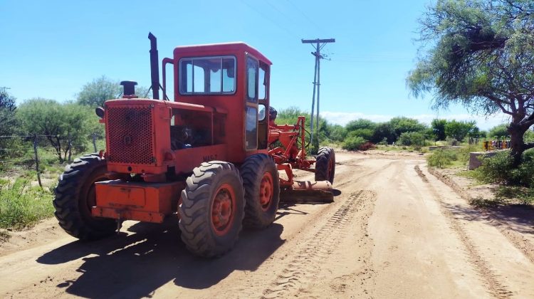 Vialidad Provincial avanza con la mejora de caminos no pavimentados