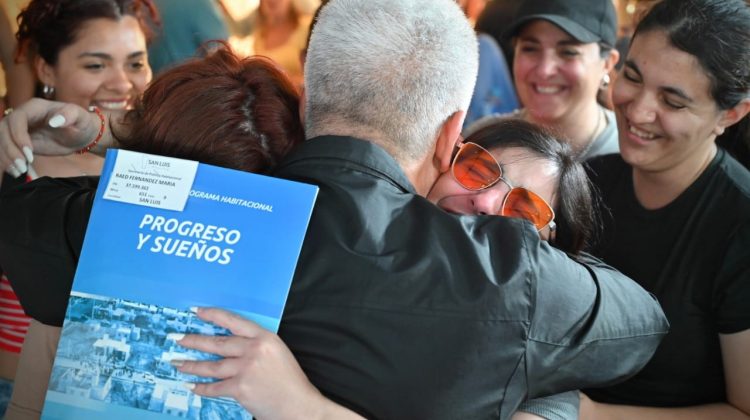En foco: la primera entrega de viviendas en la ciudad de San Luis