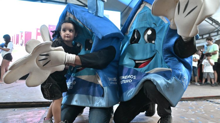 En foco: la emoción de los nuevos comienzos de más de 200 familias sanluiseñas