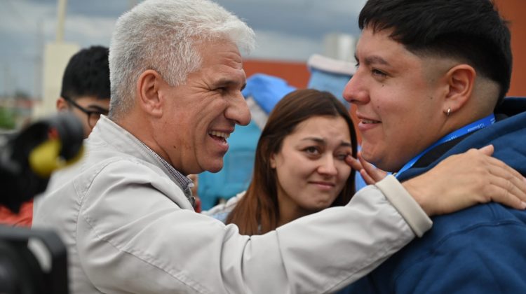 “En mi lugar tendría que estar mi mamá”: un sueño cumplido y un beso al cielo