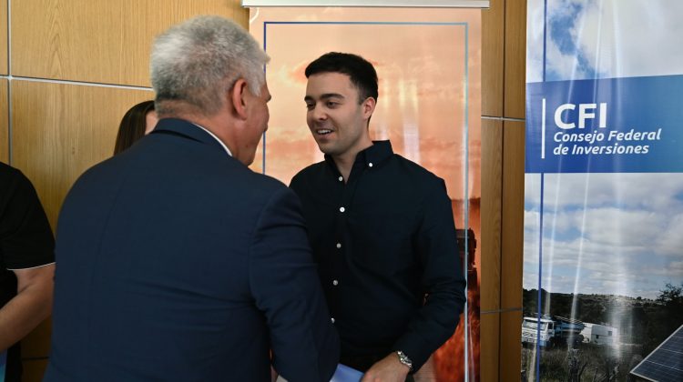 Diez PyMEs recibieron créditos financiados por el CFI para invertir en sus emprendimientos