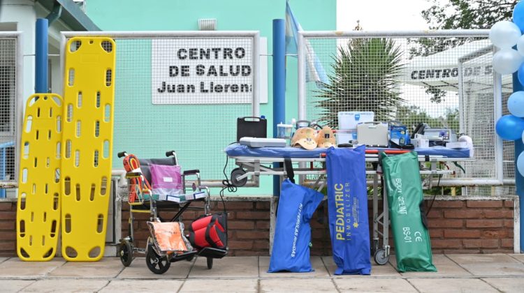 Una nueva ambulancia suma calidad sanitaria en Juan Llerena
