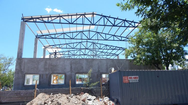 La ampliación de la Escuela ‘Fray Luis Beltrán’ ya muestra su fisonomía