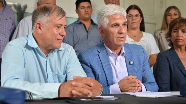 El Gobernador se interiorizó sobre el estado de abandono en el que quedó el municipio de Beazley