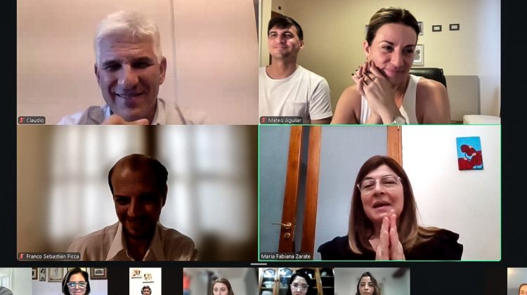 Estudiantes sanluiseños de la escuela del CFI expusieron sus trabajos finales ante el Gobernador