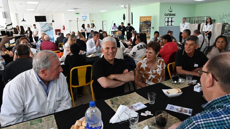 Poggi participó del cierre del año de ‘Grandes Amigos Salud’