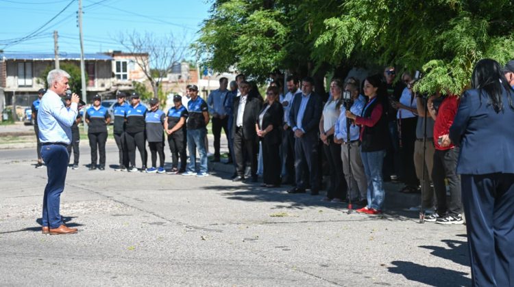 Poggi participó de la presentación de Alarma Ciudadana en los barrios Cerro de la Cruz y Eva Perón