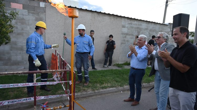 Habilitaron un nuevo tramo de conexión a la red de gas natural en el barrio Serranías Puntanas