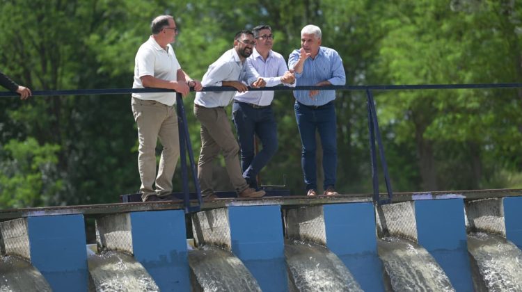 Antes de su reinauguración, el Gobernador recorrió el renovado balneario de Renca