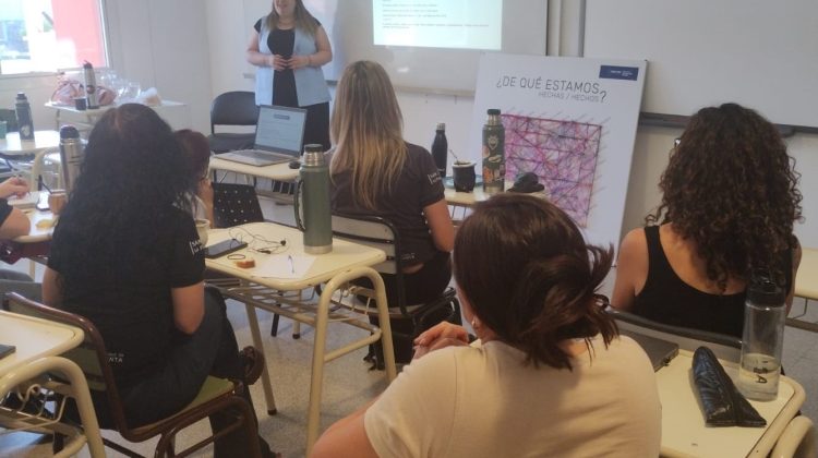 Continúan las capacitaciones de la Dirección Integral de la Mujer