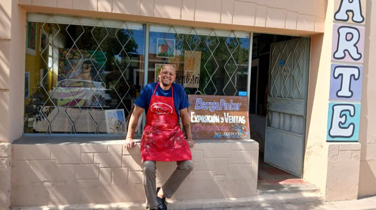 Roberto ‘Baroja’ abre las puertas de su atelier en Quines durante el verano