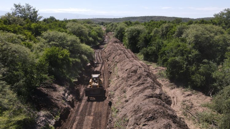 San Luis Agua comenzó con la segunda etapa del encauzamiento del río Conlara