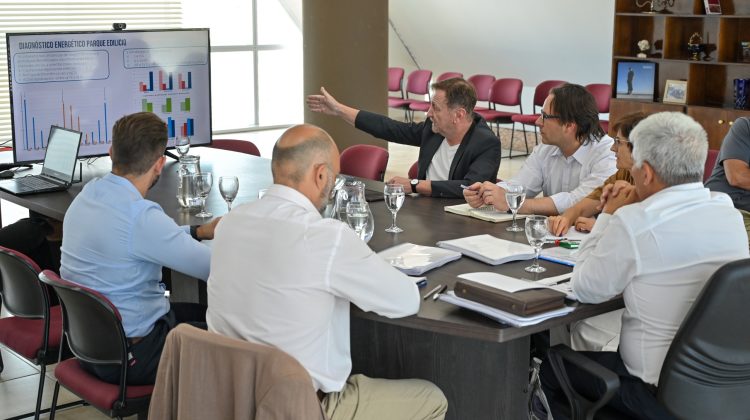 El Gobierno junto al CFI alcanzó un 80% de avance en la formulación del Plan Maestro de Energía