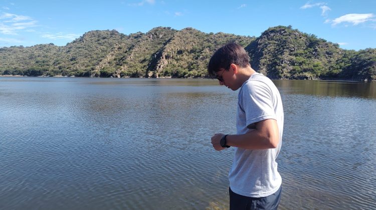 Inspeccionan el agua del dique Luján y ‘El Muro’ de Quines