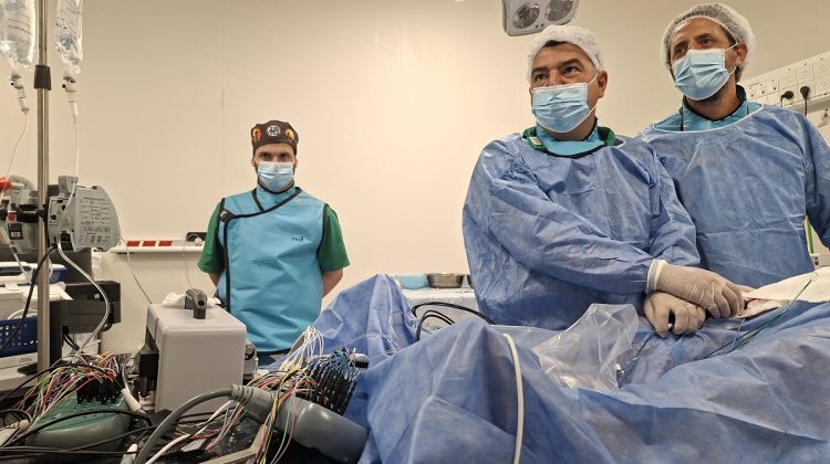 El sistema público de salud realizó seis procedimientos cardíacos complejos en simultáneo