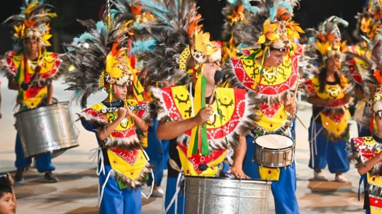 Concarán se viste con el ritmo y el color del Carnaval 