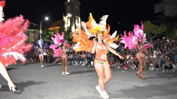 Santa Rosa del Conlara vuelve a vestirse de fiesta para otro carnaval