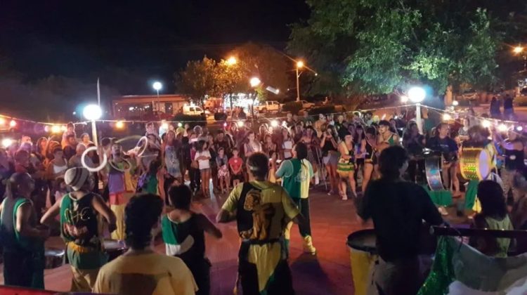 Convocan a emprendedores y artesanos a participar del Carnaval en Los Molles 