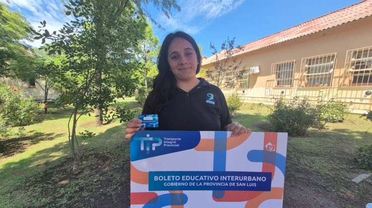 “El Boleto Educativo Interurbano nos da un aliento para seguir en lo que amamos, que es educar”