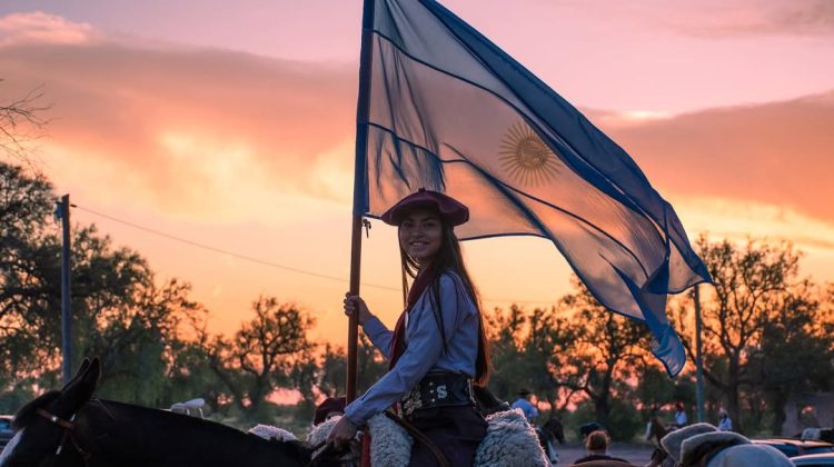 Febrero cierra con el 9° Paseo Gaucho Nocturno por las calles de San Luis