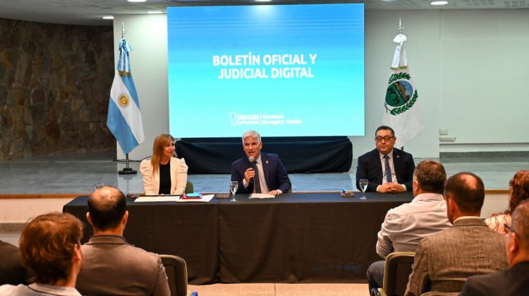 Poggi acompañó el 101° aniversario del Boletín Oficial y Judicial de la Provincia