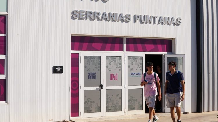 La UPrO inició la nivelación con miles de estudiantes en cursada