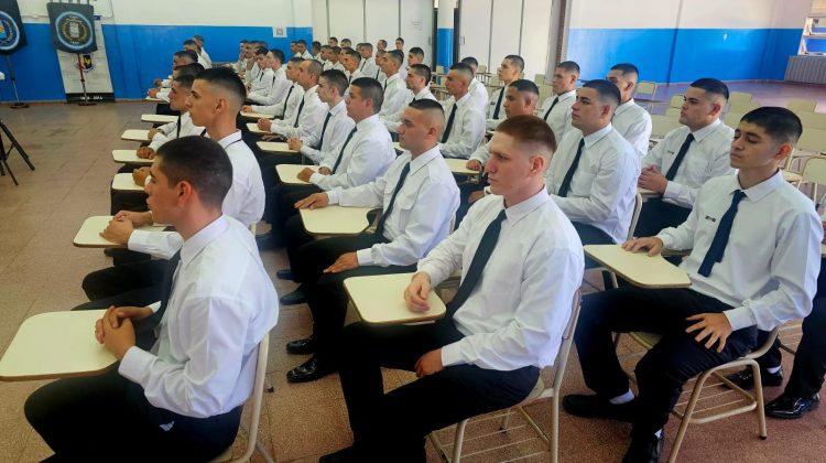 Comenzó el período de adaptación para 53 aspirantes masculinos en el ISSP