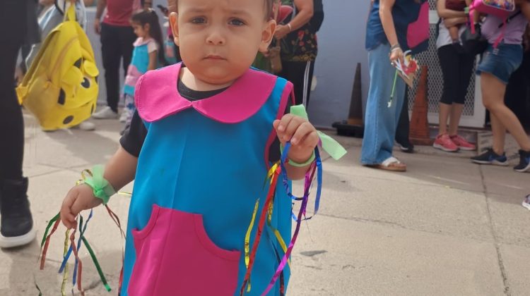 La alegría del carnaval llegó al CDI ‘Arco Iris’