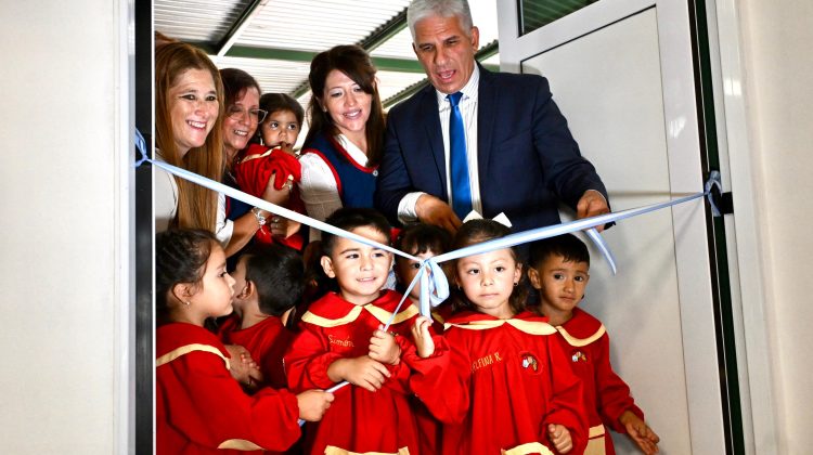 La escuela ‘Urbano J. Núñez’ inauguró una sala de 3 años junto al Gobernador