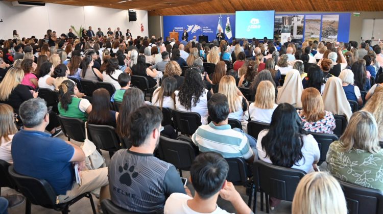 Agregan una segunda cohorte para que todos los inscriptos cursen la Diplomatura en IA