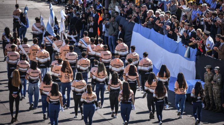 Últimos días para que las escuelas se inscriban para participar del desfile del 2 de abril