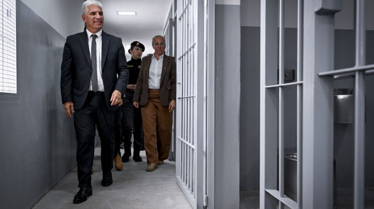 Poggi inauguró la ampliación del pabellón femenino en la Penitenciaría Provincial