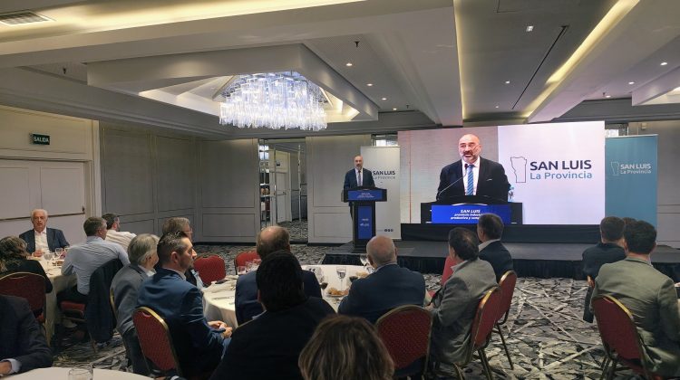 Comenzó el encuentro de trabajo con empresarios del sector privado de San Luis