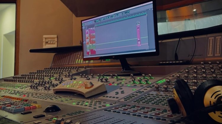 Invitan al taller ‘IA para la música: del estudio a las redes: producción y difusión inteligente’