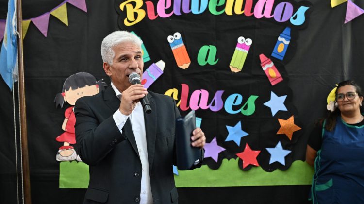 “Acompañar el comienzo de clases es una manifestación del respaldo que le damos a la educación”