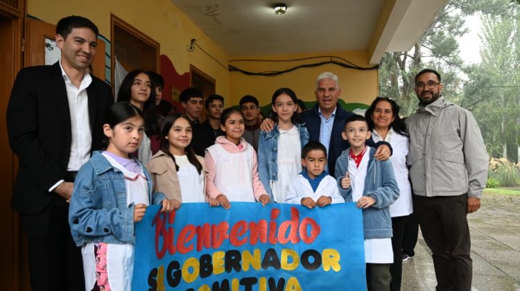 Poggi anunció un proyecto de ley para celebrar a los maestros rurales sanluiseños cada 4 de noviembre