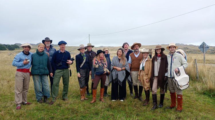 Turistas de Alemania viven una semana de aventura a caballo en las Sierras de San Luis