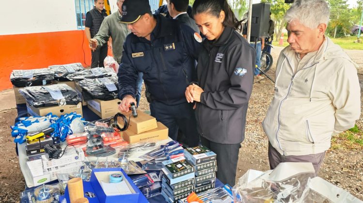 La dirección de Verificación del Automotor recibió indumentaria y nuevas herramientas