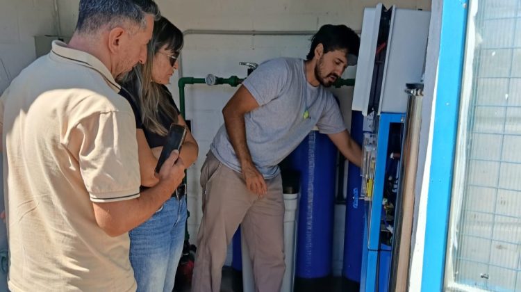 Instalaron una planta de ósmosis inversa para abastecer al paraje Las Lomitas