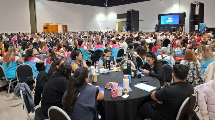 El personal de los CDI se capacitó con especialistas en primera infancia