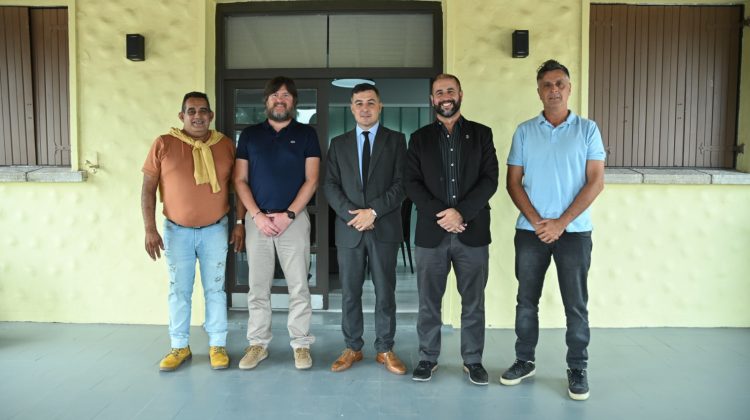 Firmaron un convenio para que los egresados de la UPrO obtengan su matrícula profesional