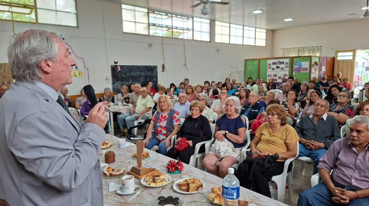 ‘Grandes Amigos Salud’: Presentaron la edición 2026 del programa a adultos mayores de San Francisco