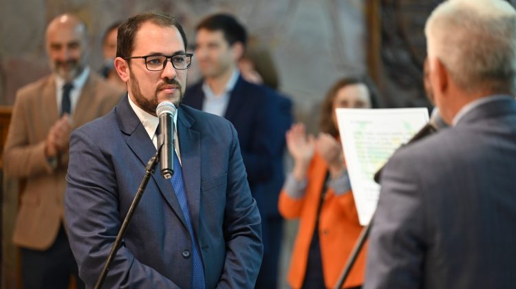 “Asumimos con mucha responsabilidad en el presente y muchos compromisos en el futuro”