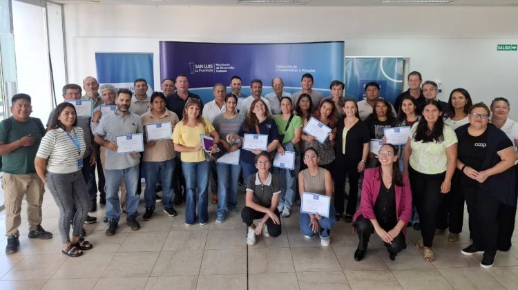 Fortalecimiento del sector cooperativo: capacitaron a 120 dirigentes