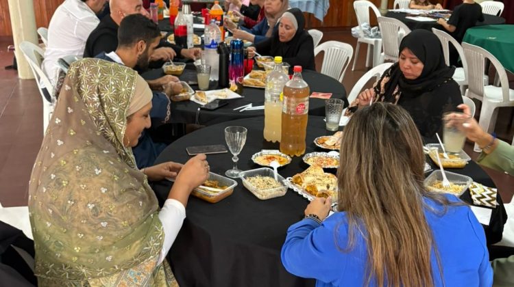 La comunidad musulmana de San Luis celebró el cierre del Ramadán